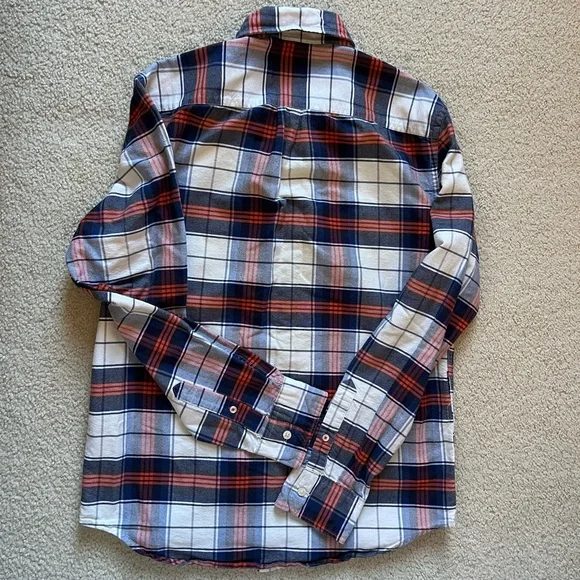 American Eagle Button Down Classic Fit - Picture 3 of 4